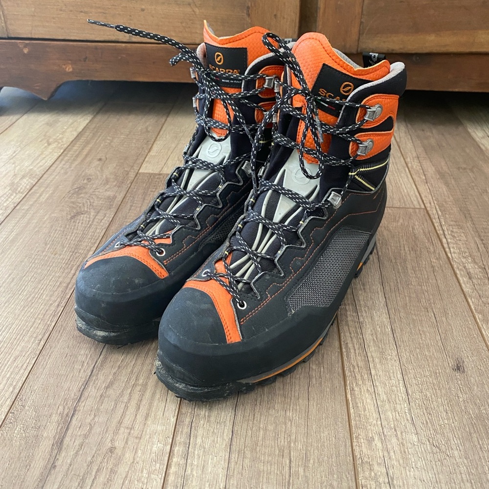 Scarpa Men's Black and Orange Technical Mountaineering Boots - Picture 2 of 5